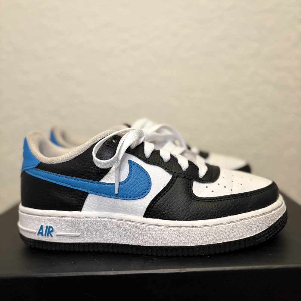 Nike Kids White and Blue Sneakers